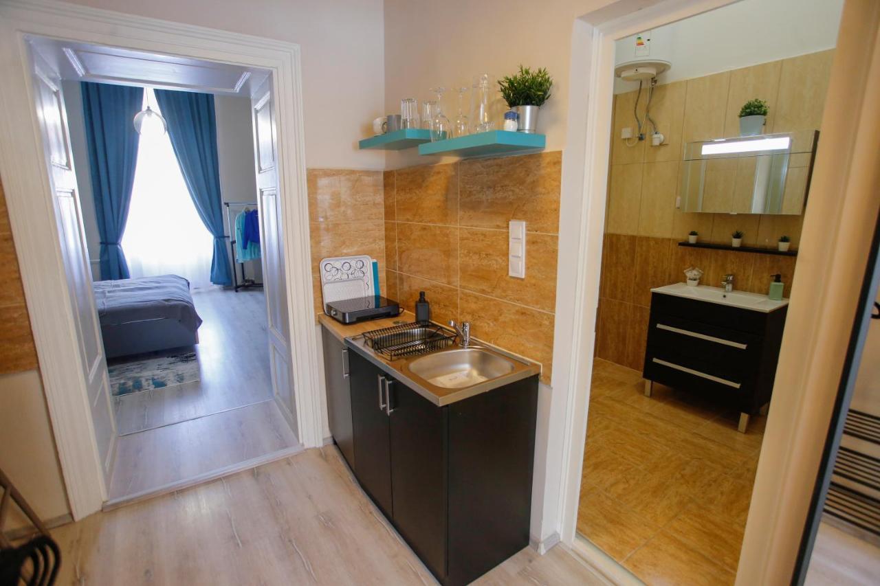 إغير Urania Apartmanhaz المظهر الخارجي الصورة