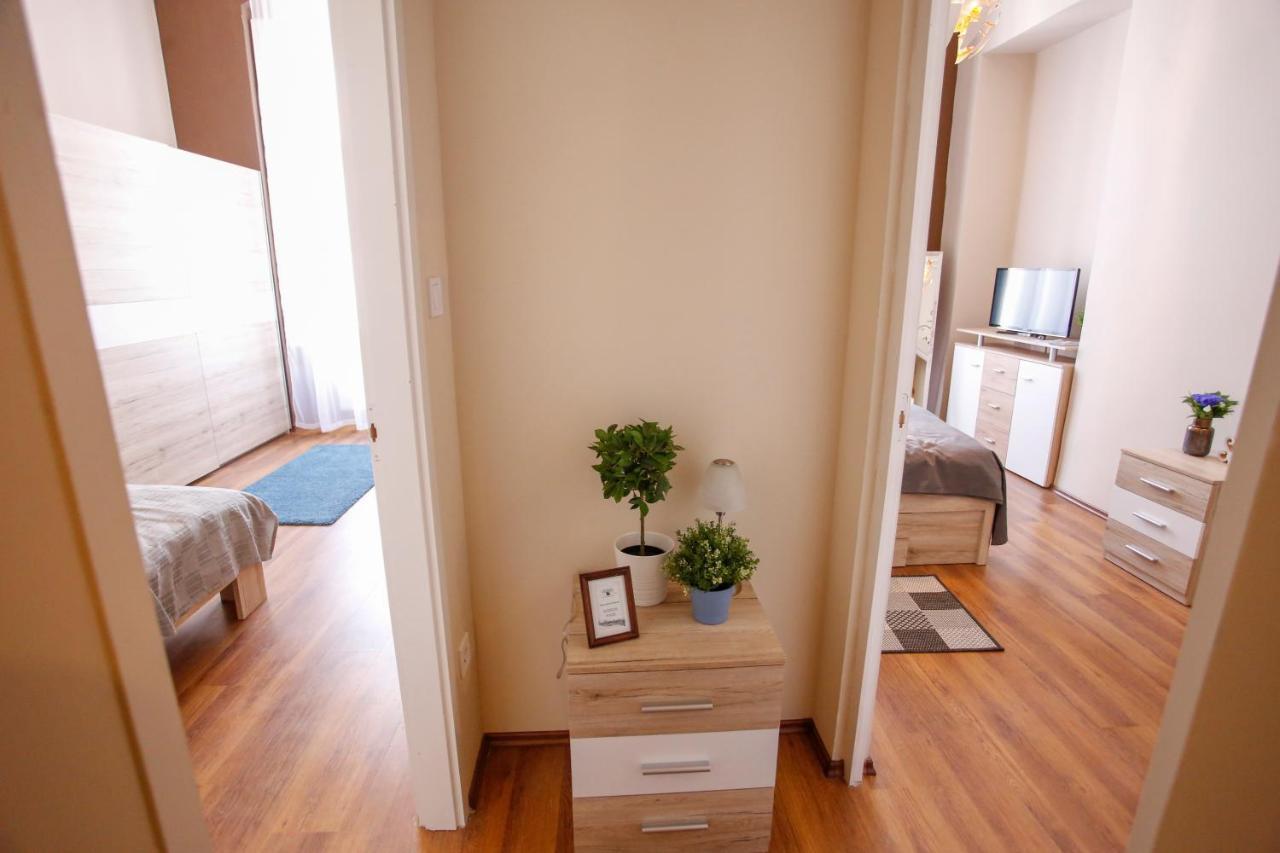 إغير Urania Apartmanhaz المظهر الخارجي الصورة