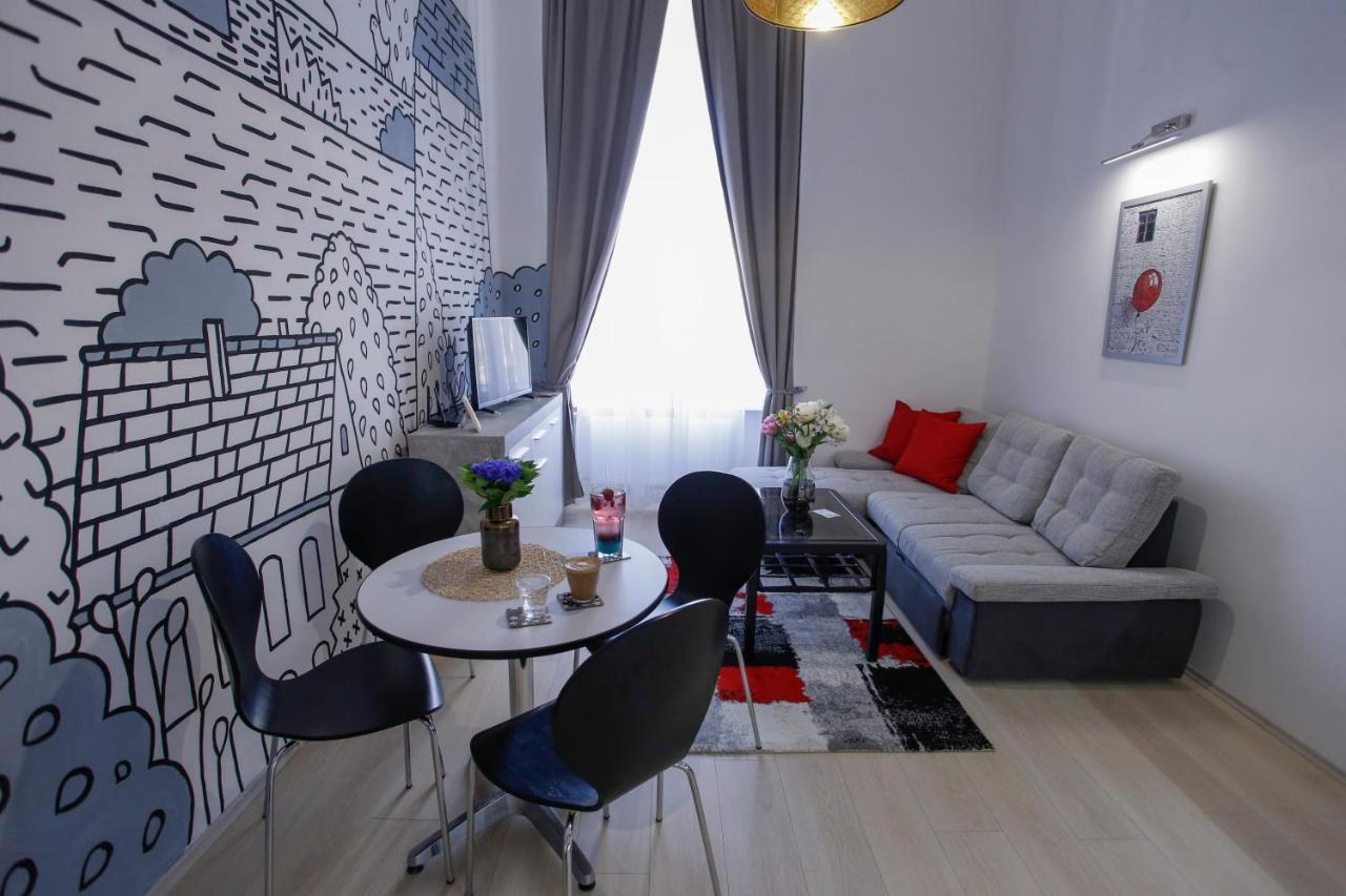 إغير Urania Apartmanhaz المظهر الخارجي الصورة