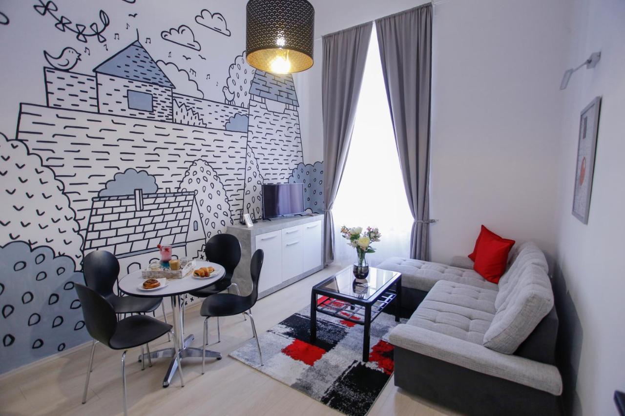 إغير Urania Apartmanhaz المظهر الخارجي الصورة
