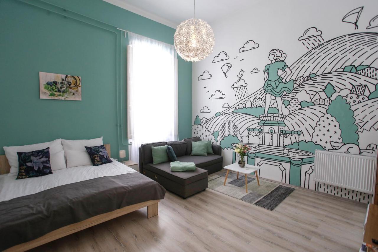 إغير Urania Apartmanhaz المظهر الخارجي الصورة